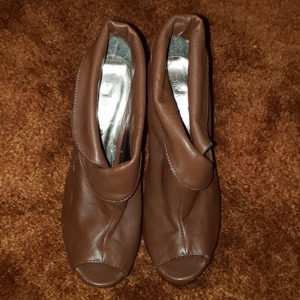 Booties - Picture 3 of 9